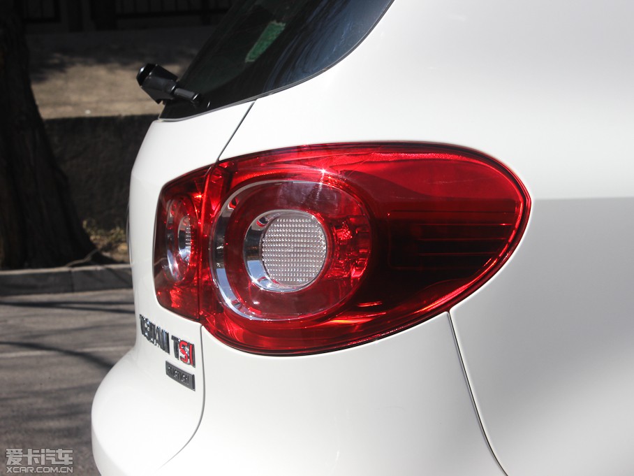 2012;^ 1.8TSI ԄݼӢ