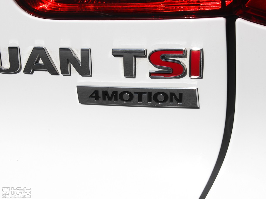 2012;^ 1.8TSI ԄݼӢ