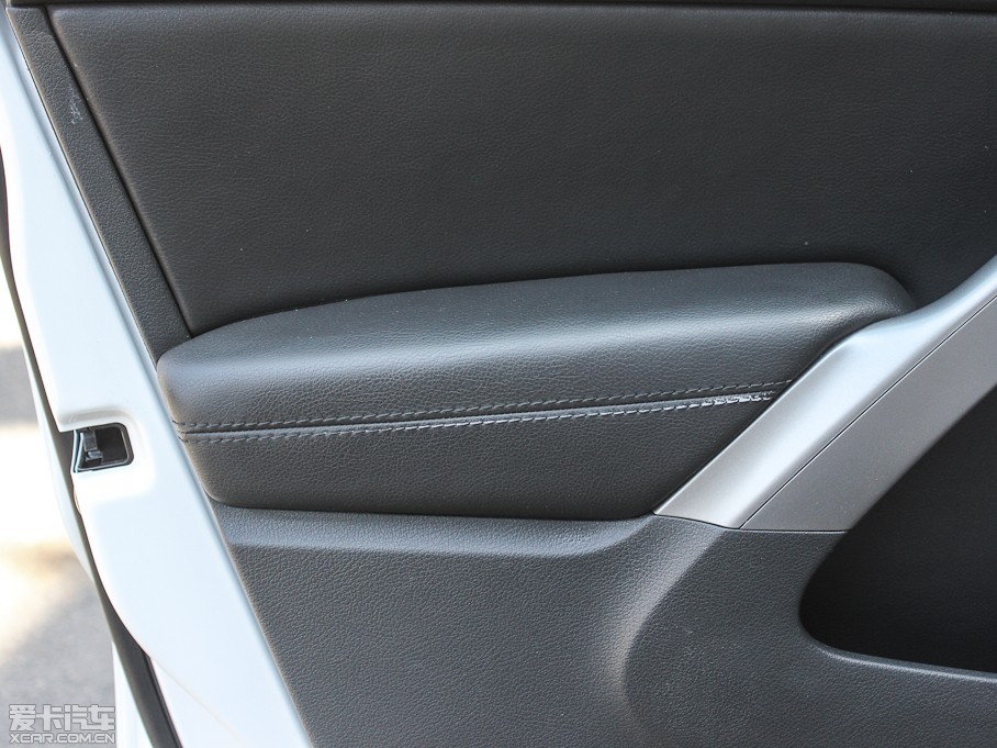 2012;^ 1.8TSI ԄݼӢ