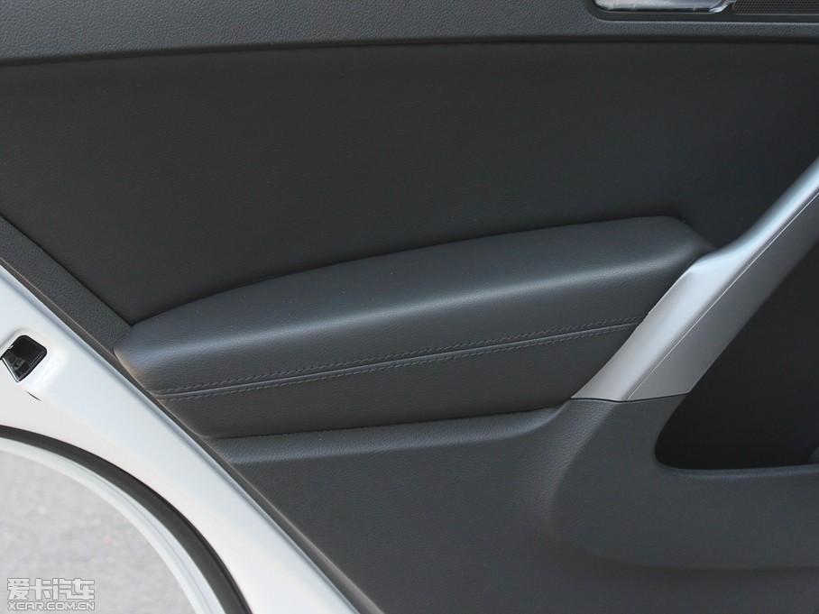 2012��;�^ 1.8TSI �Ԅ����ݼӢ��