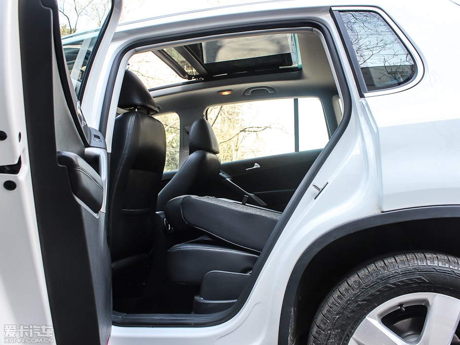 2012;^ 1.8TSI ԄݼӢ