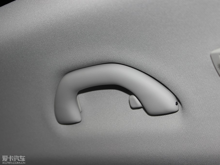 2012;^ 1.8TSI ԄݼӢ