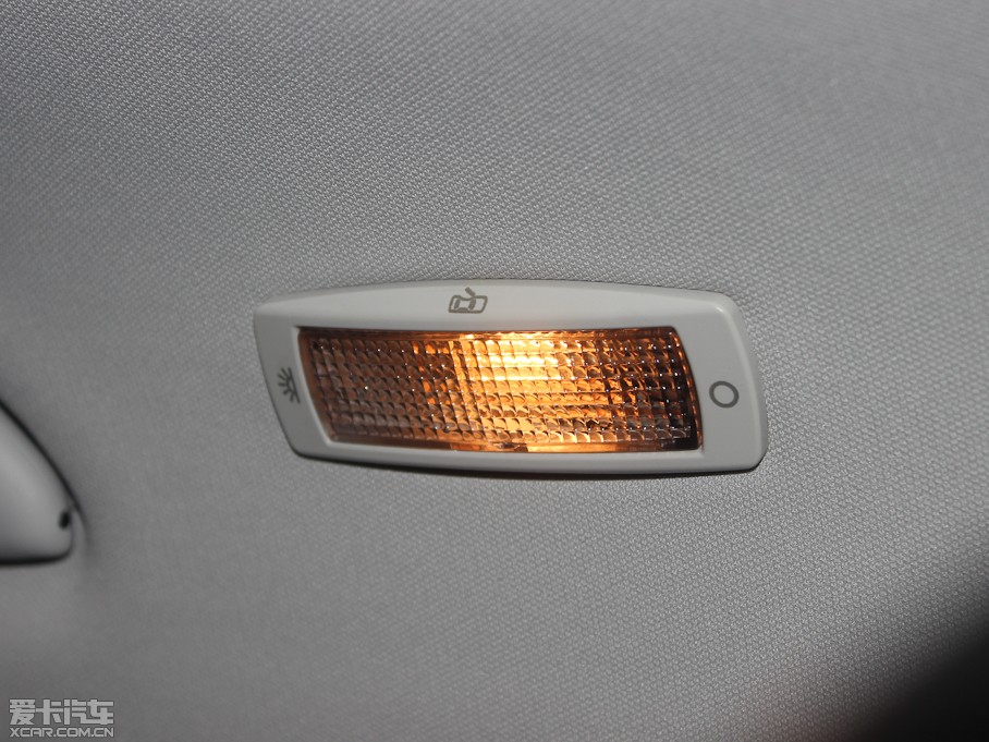 2012;^ 1.8TSI ԄݼӢ