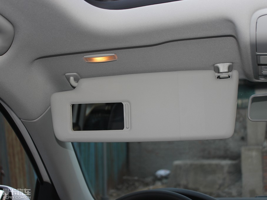 2012;^ 1.8TSI ԄݼӢ