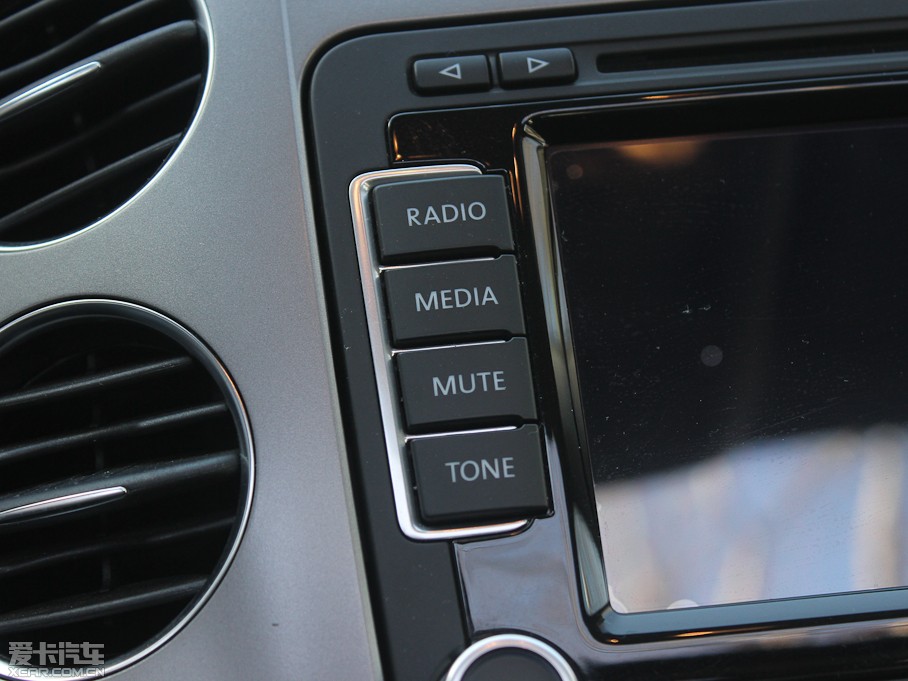 2012;^ 1.8TSI ԄݼӢ