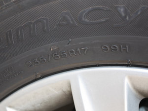 2012款2.0TSI 自动四驱旗舰版 轮胎尺寸