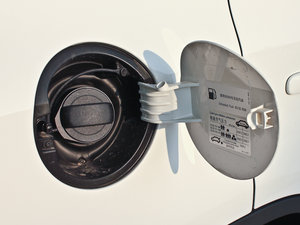 2012款1.8TSI 手动两驱进享版 油箱盖