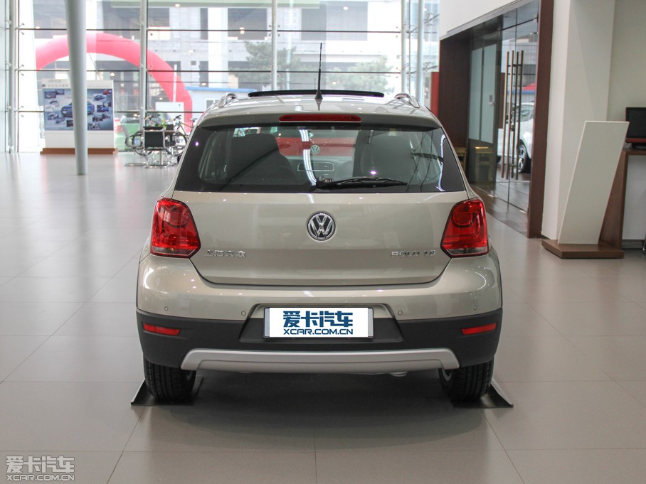 2012Cross Polo 1.6L Ԅ