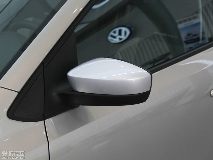 2012Cross Polo 1.6L Ԅ