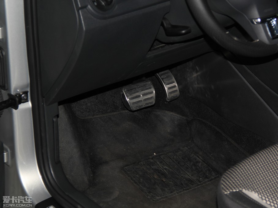 2012Cross Polo 1.6L Ԅ