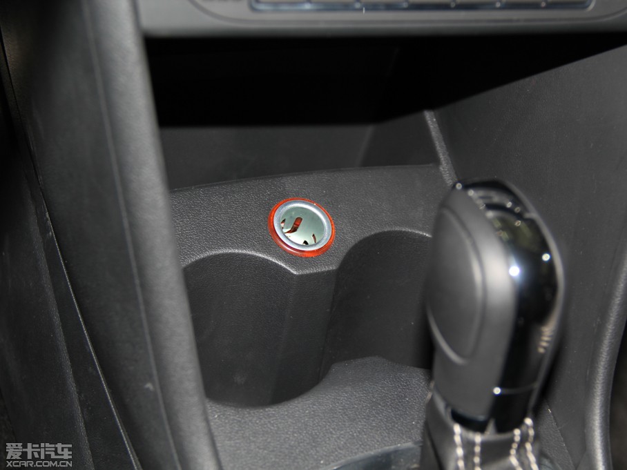 2012Cross Polo 1.6L Ԅ