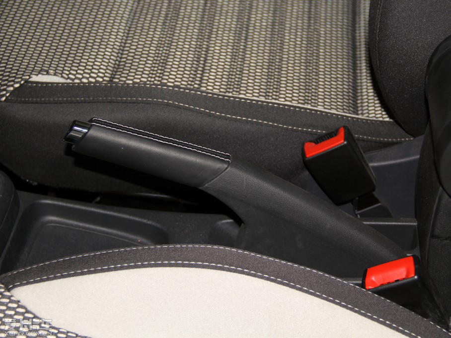 2012Cross Polo 1.6L Ԅ