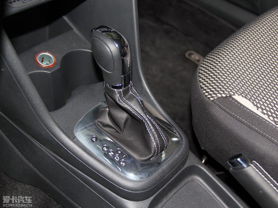 2012Cross Polo 1.6L Ԅ