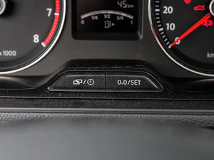 20131.4TSI DSG A п؅^