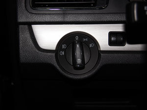 2013款经典款 1.6L 自动舒适版 中控区