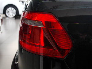 2013(jng) 1.6L ԄӺA (x)(ji)^