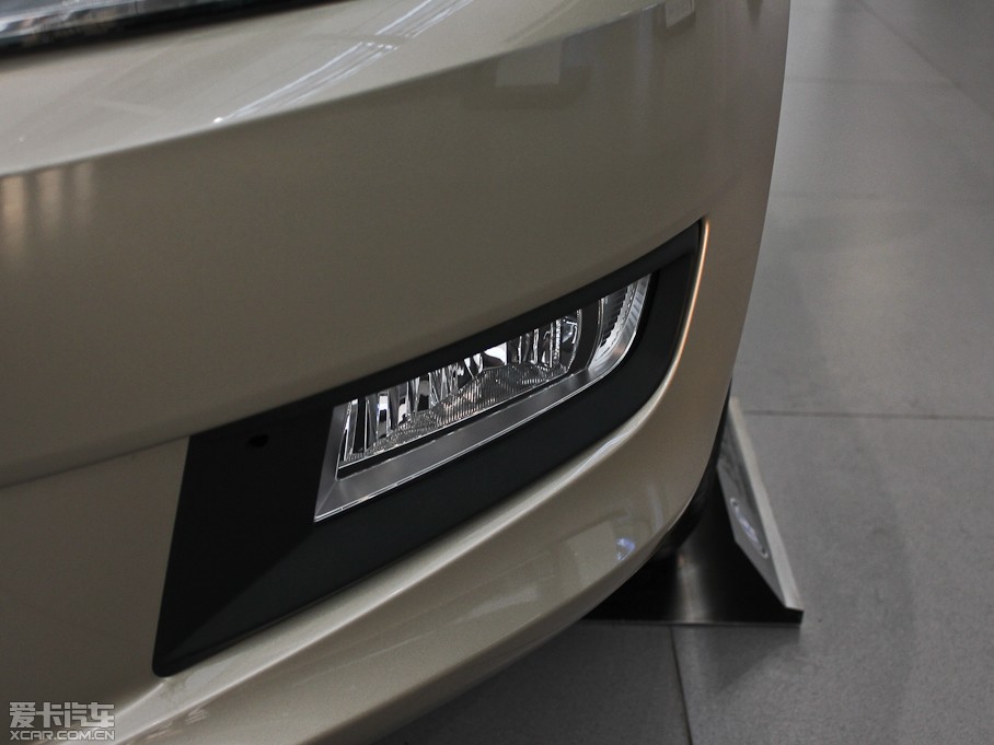 2013ɣ{ 1.6L Ԅ(dng)A