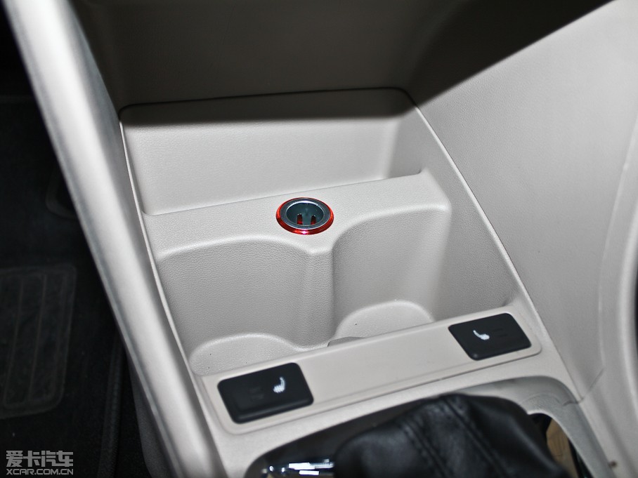 2013ɣ{ 1.6L Ԅ(dng)A