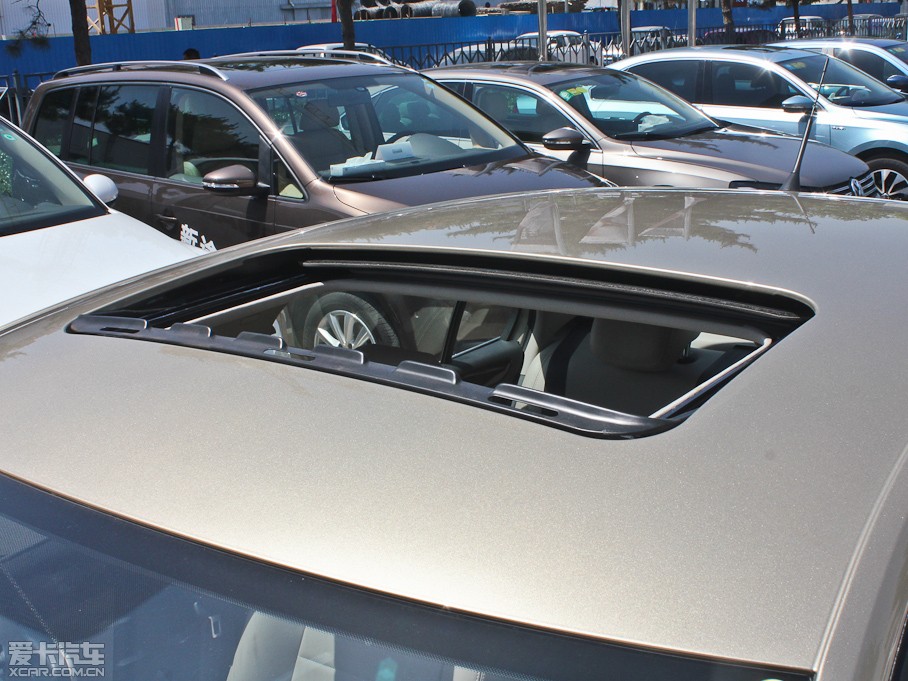 2013ɣ{ 1.6L Ԅ(dng)A