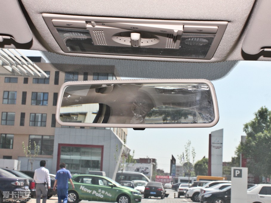 2013ɣ{ 1.6L Ԅ(dng)A