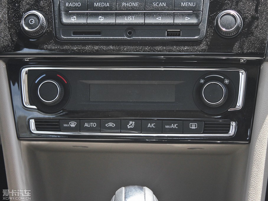 2013ɣ{ 1.6L Ԅ(dng)A