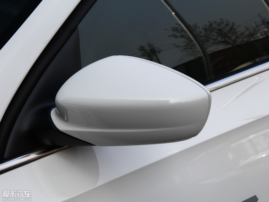 2013ɣ{ 1.6L ք(dng)m