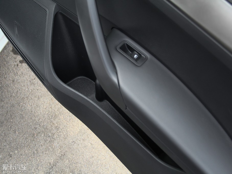 2013ɣ{ 1.6L ք(dng)m