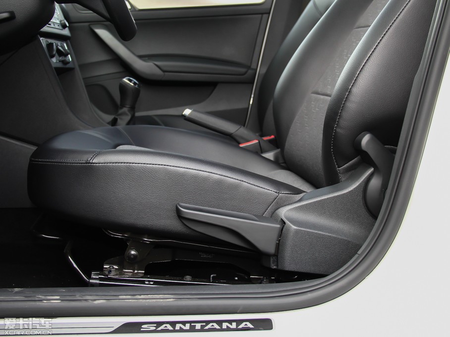 2013ɣ{ 1.6L ք(dng)m