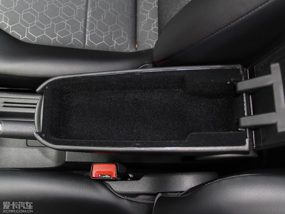 2013ɣ{ 1.6L ք(dng)m