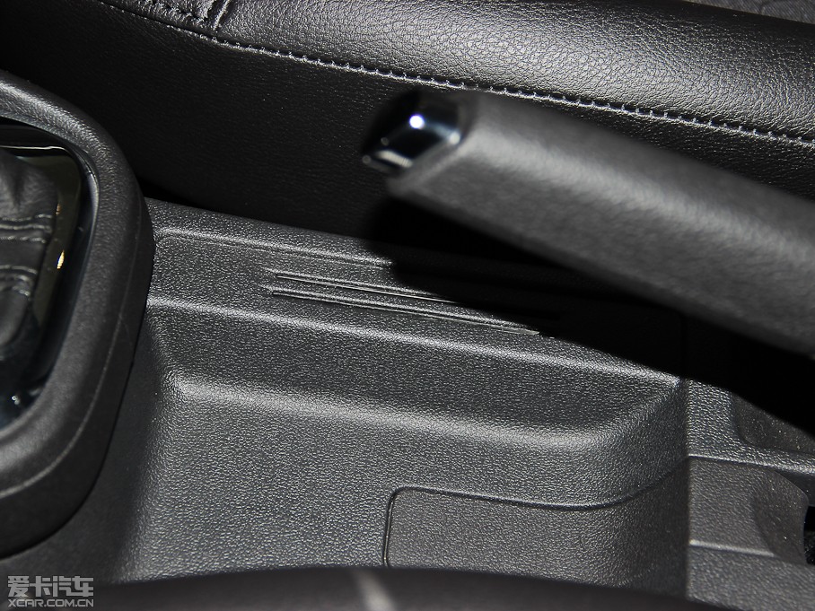 2013ɣ{ 1.6L Ԅ(dng)m