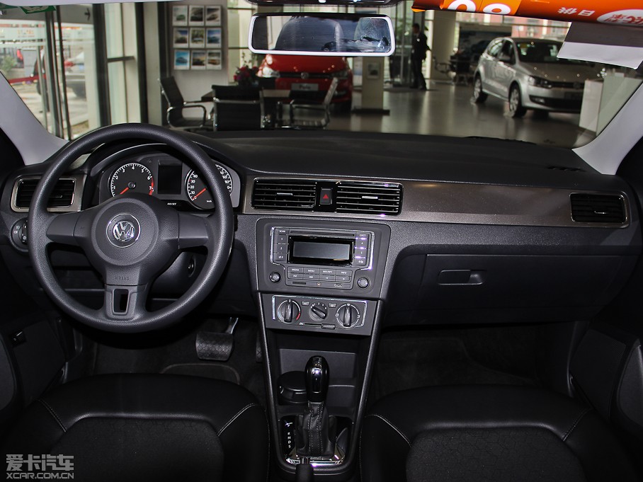 2013ɣ{ 1.6L Ԅ(dng)m