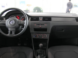 2013款1.6L 手动风尚版 中控台