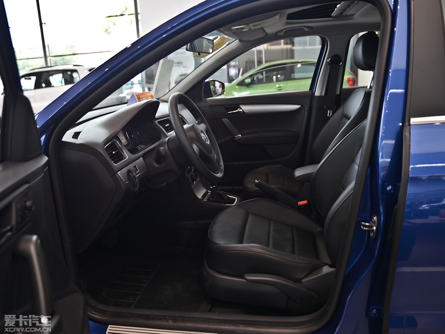 2013݃Ɏ 1.4TSI DSGm