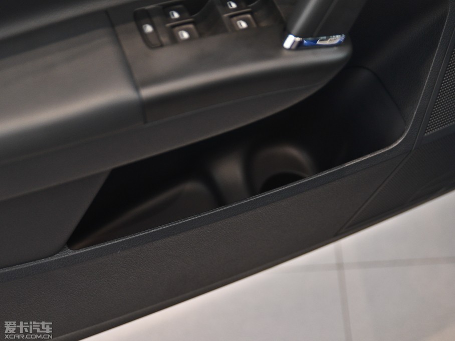 2013݃Ɏ 1.4TSI DSGm