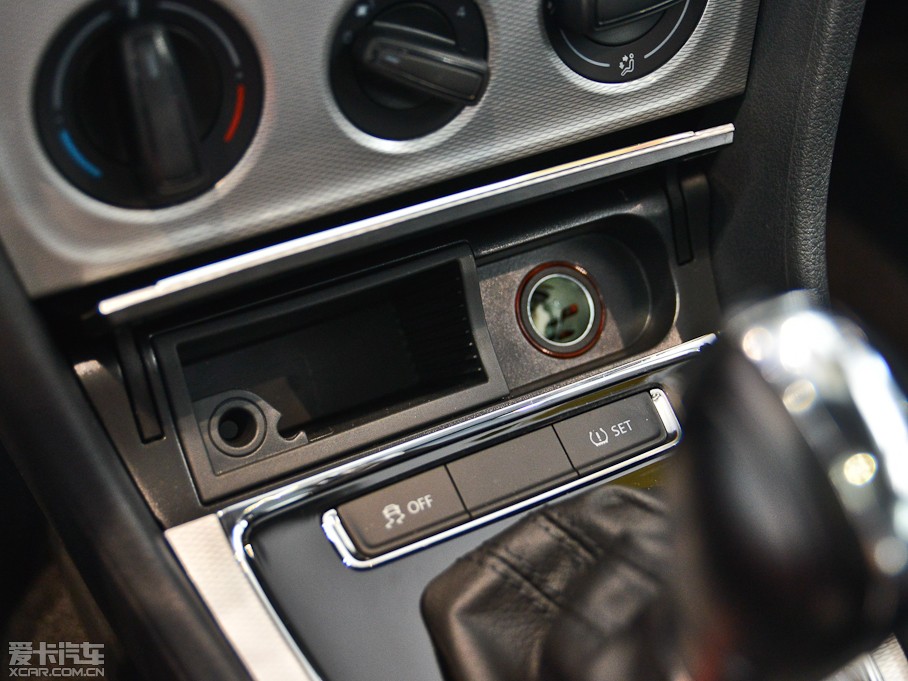 2013݃Ɏ 1.4TSI DSGm