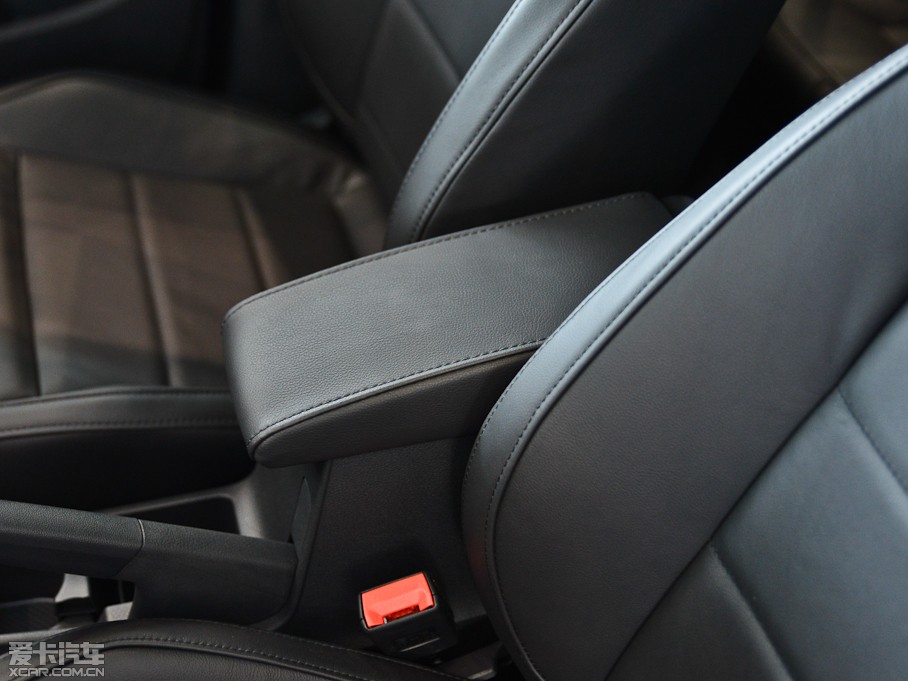 2013݃Ɏ 1.4TSI DSGm