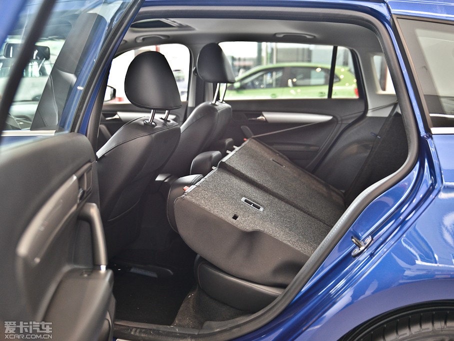 2013݃Ɏ 1.4TSI DSGm