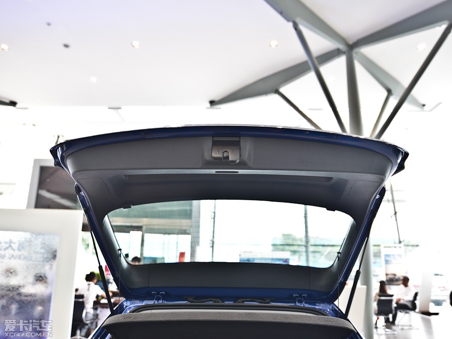 2013݃Ɏ 1.4TSI DSGm