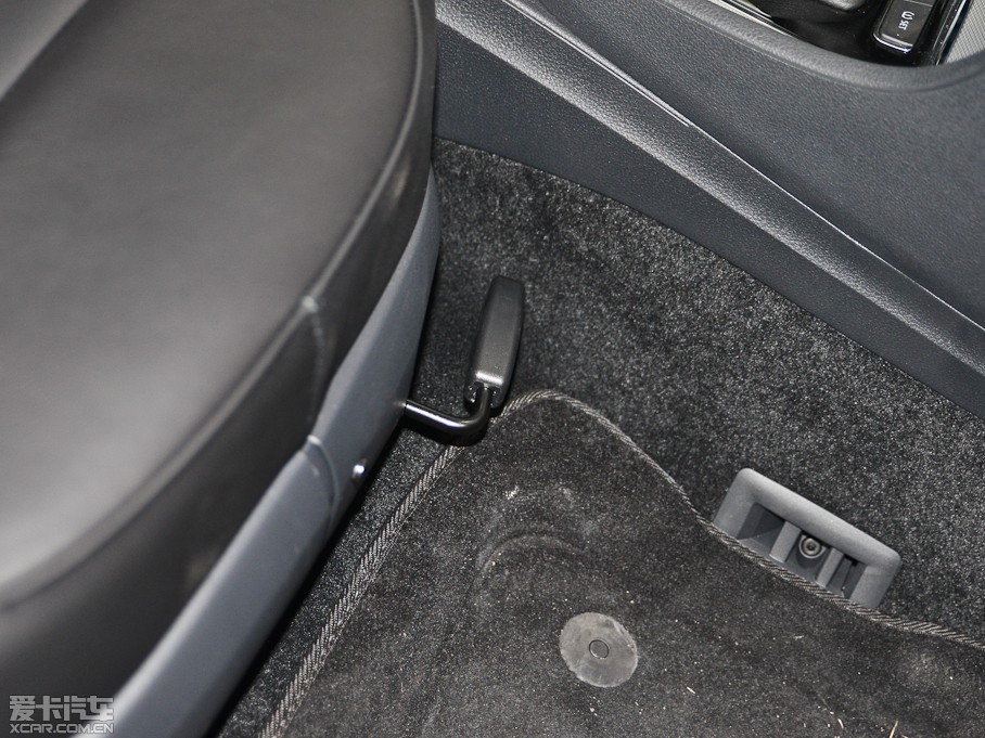 2013݃Ɏ 1.4TSI DSGm