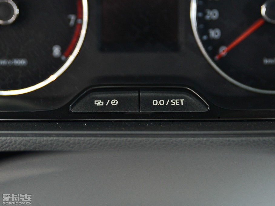 2013݃Ɏ 1.4TSI DSGm