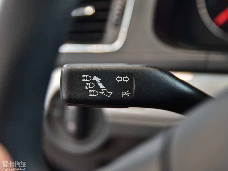 2013݃Ɏ 1.4TSI DSGm