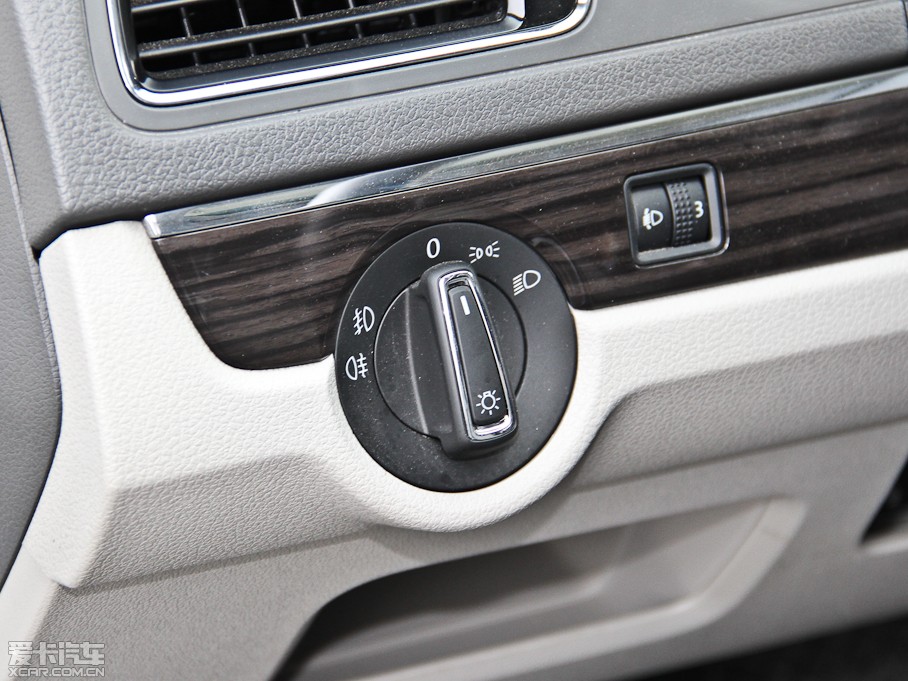 2013݃Ɏ 1.4TSI DSGA