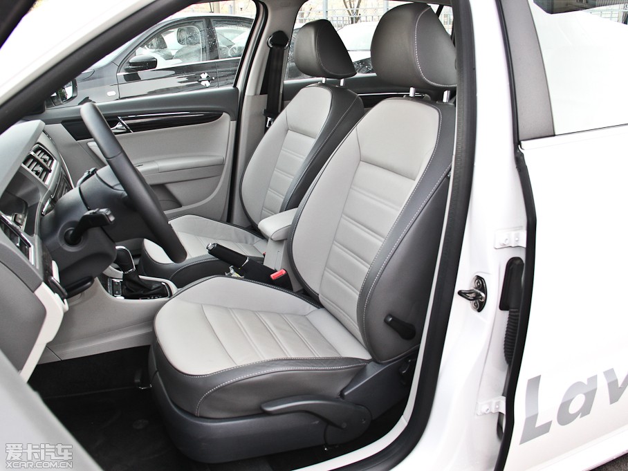 2013݃Ɏ 1.4TSI DSGA