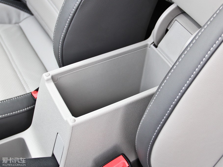 2013݃Ɏ 1.4TSI DSGA