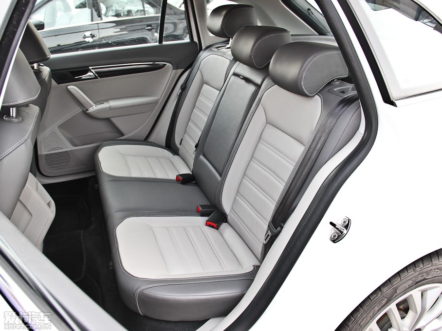 2013݃Ɏ 1.4TSI DSGA