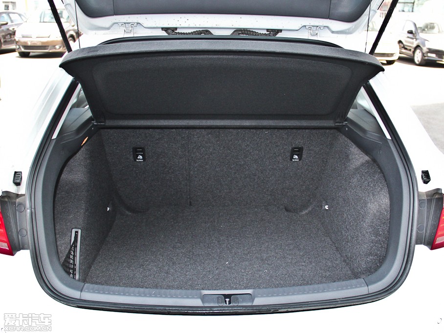 2013݃Ɏ 1.4TSI DSGA