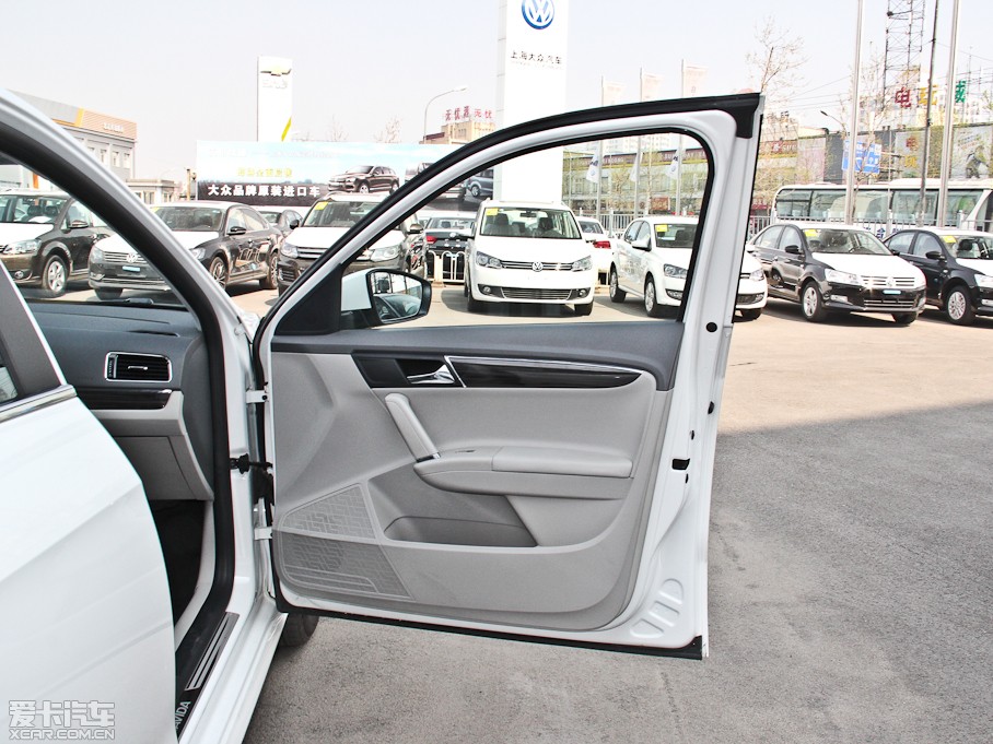 2013݃Ɏ 1.4TSI DSGA