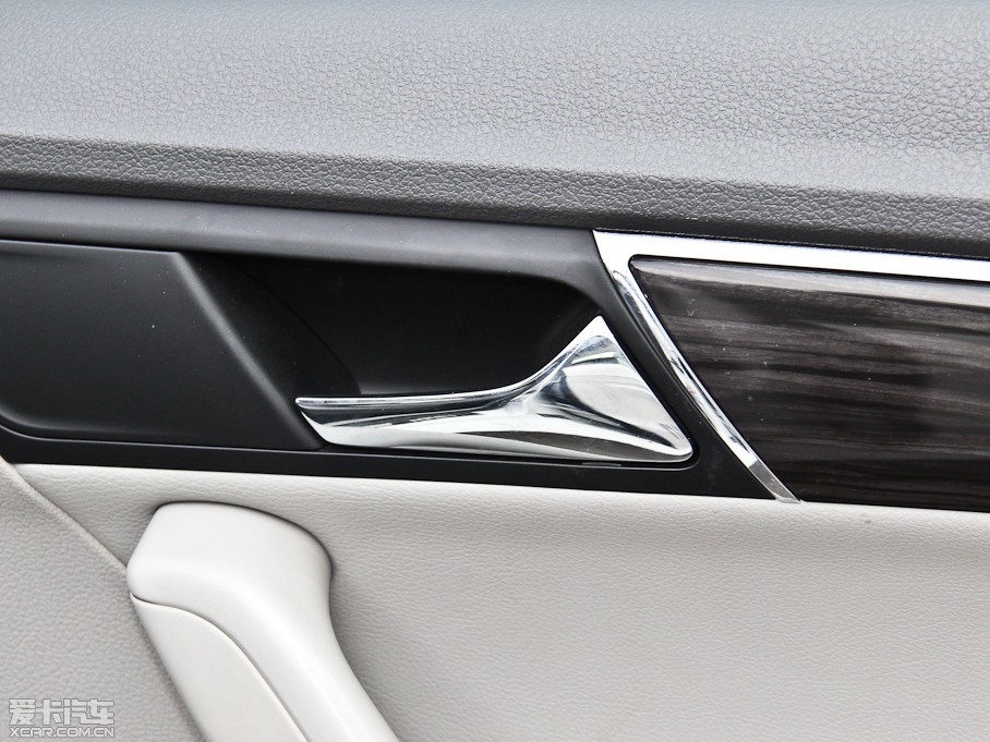 2013݃Ɏ 1.4TSI DSGA