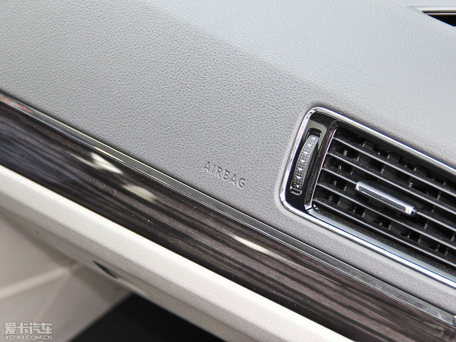 2013݃Ɏ 1.4TSI DSGA