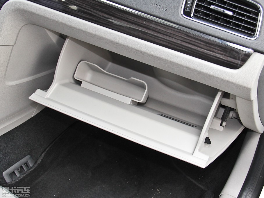 2013݃Ɏ 1.4TSI DSGA